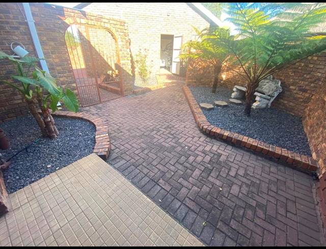 4 BEDROOM HOUSE FOR SALE IN KANONKOP